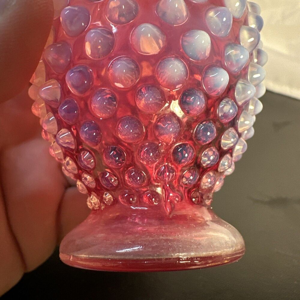 VTG Fenton Hobnail Cranberry Opalescent Glass Miniature fluted Hat Pin Vase - Picture 4 of 5